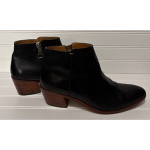 JOHN FLUEVOG TORII Passage Black Leather Ankle Booties Womens Size 10